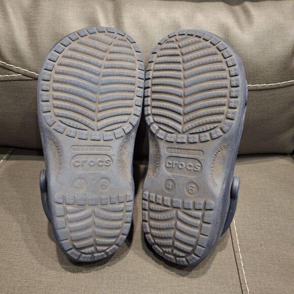 Crocs Disney Mickey Mouse Clog Size 6 Women Size 4 Men Navy Blue - Picture 4 of 9